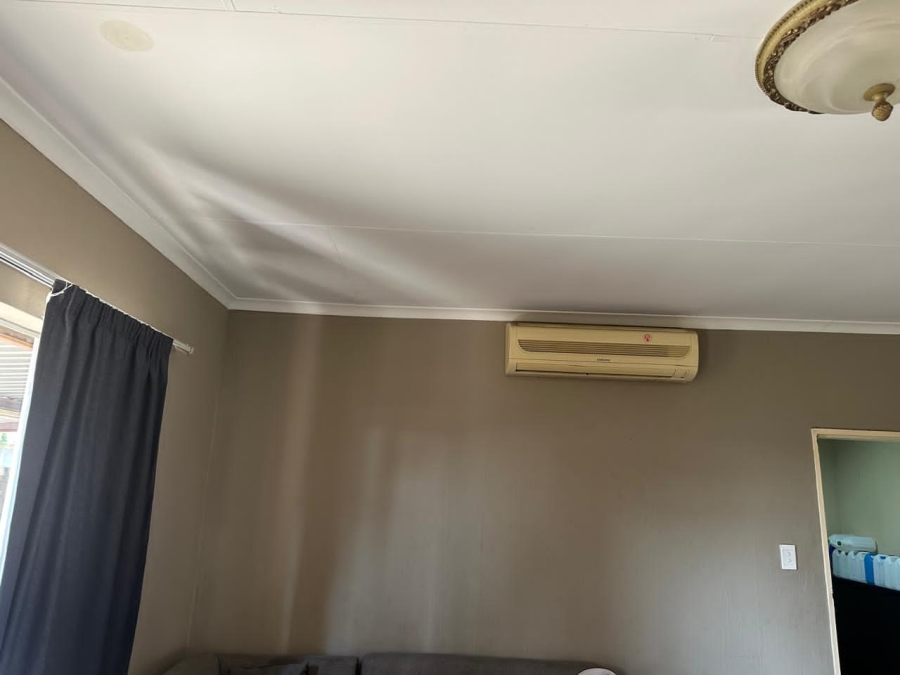 3 Bedroom Property for Sale in Waterval East North West